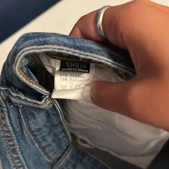 Shein Jean shorts - Picture 4 of 4